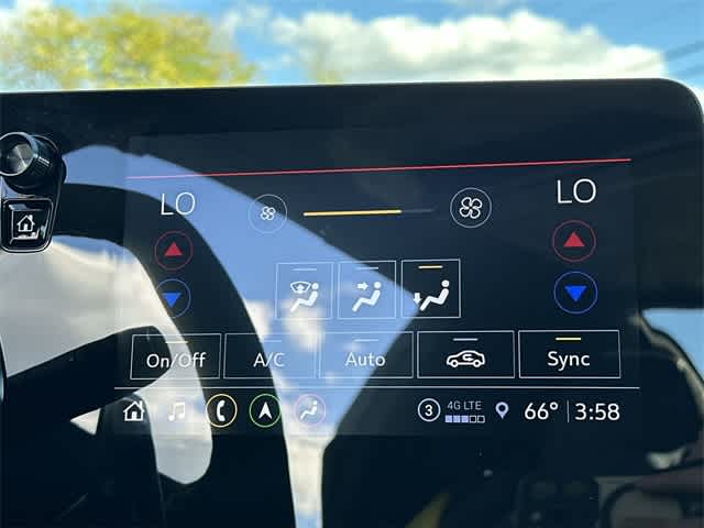 Thumbnail: 2021 Chevrolet Corvette - 15