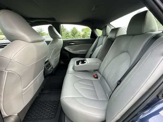 Thumbnail: 2019 Toyota Avalon - 18