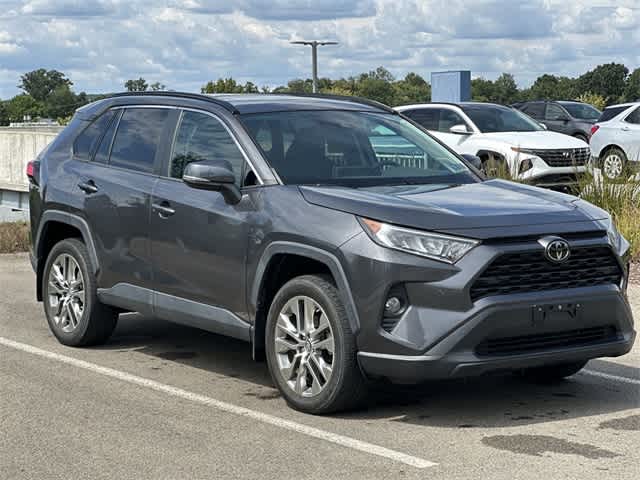 Thumbnail: 2019 Toyota RAV4 - 21