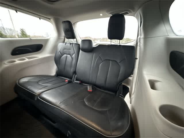 Thumbnail: 2019 Chrysler Pacifica - 22