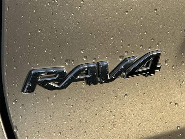 Thumbnail: 2019 Toyota RAV4 - 28