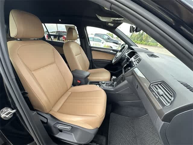 Thumbnail: 2022 Volkswagen Tiguan - 22