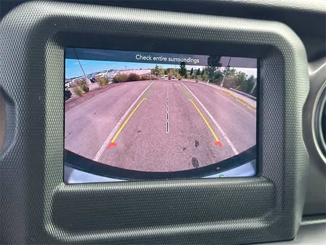 Thumbnail: 2022 Jeep Wrangler - 14