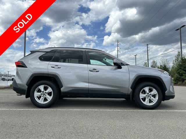 Thumbnail: 2021 Toyota RAV4 - 3