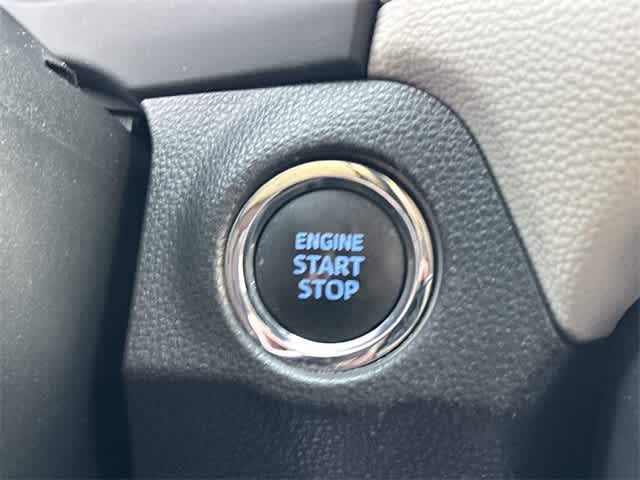 Thumbnail: 2019 Toyota RAV4 - 11