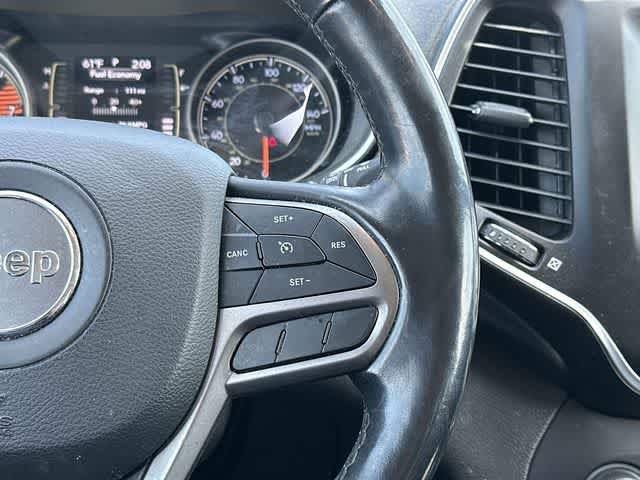 Thumbnail: 2019 Jeep Cherokee - 9