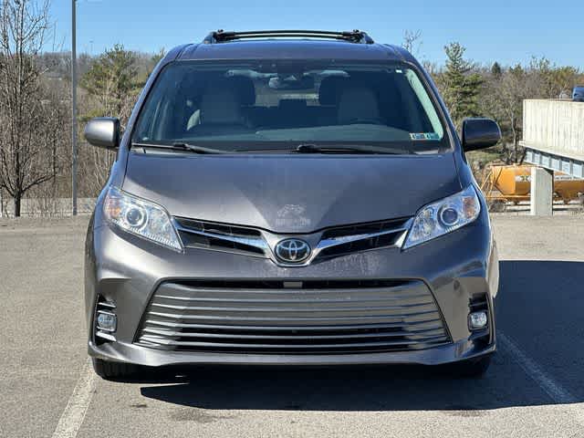 Thumbnail: 2020 Toyota Sienna - 20
