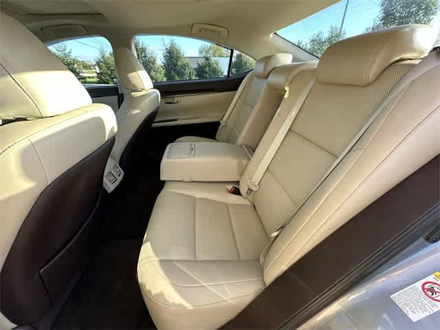 Thumbnail: 2017 Lexus ES - 21