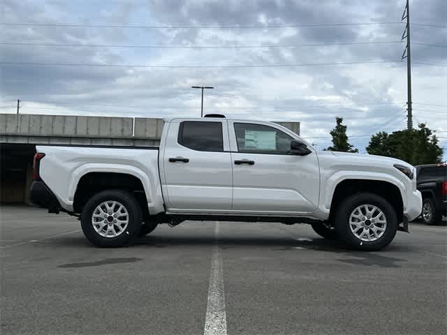 2024 Toyota Tacoma SR 3