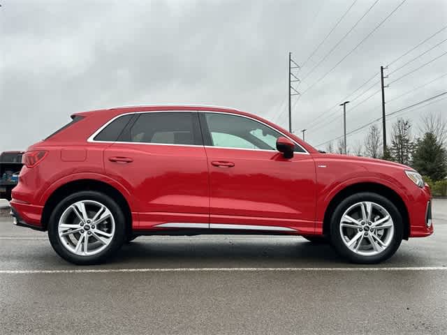 Thumbnail: 2022 Audi Q3 - 3