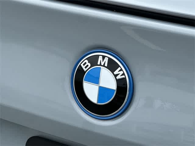 Thumbnail: 2024 BMW i5 - 28