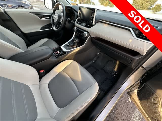 Thumbnail: 2019 Toyota RAV4 - 21