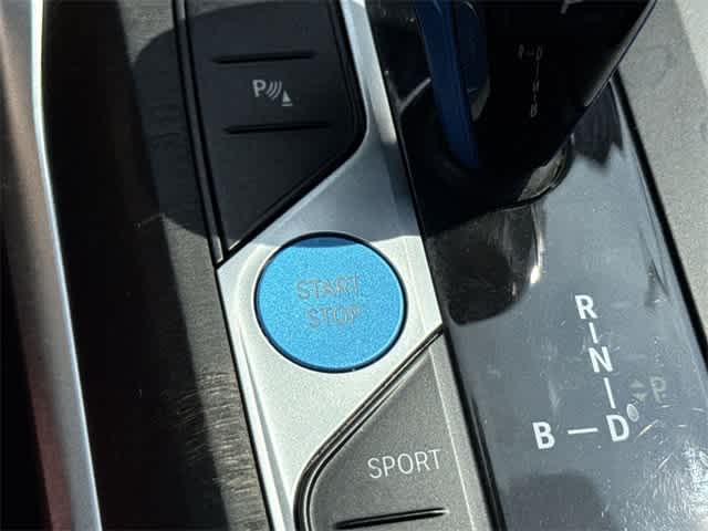 Thumbnail: 2023 BMW i4 - 11