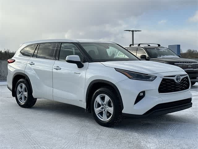 Thumbnail: 2021 Toyota Highlander - 31