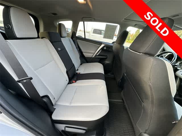 Thumbnail: 2018 Toyota RAV4 - 25