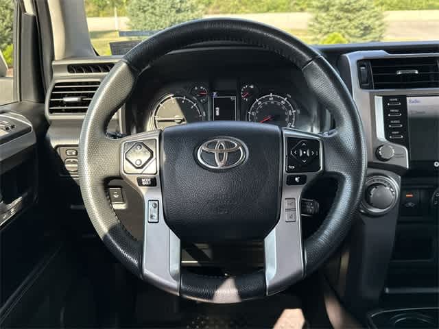 Thumbnail: 2022 Toyota 4Runner - 8