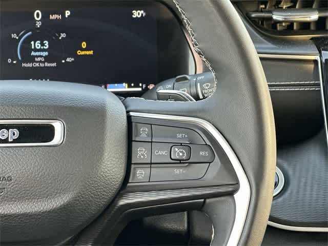 Thumbnail: 2023 Jeep Grand Cherokee - 10