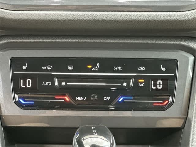 Thumbnail: 2022 Volkswagen Tiguan - 15