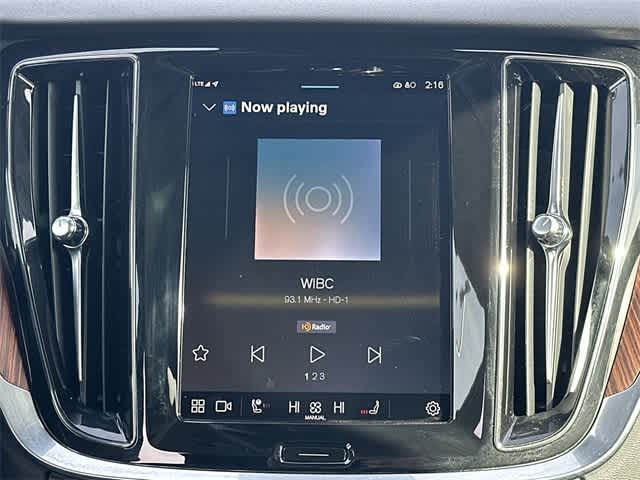 Thumbnail: 2025 Volvo S60 - 12