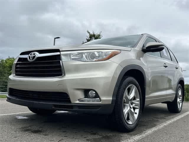 Thumbnail: 2014 Toyota Highlander - 21