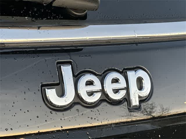 Thumbnail: 2022 Jeep Compass - 25
