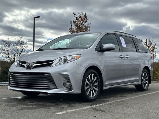 Thumbnail: 2018 Toyota Sienna - 21