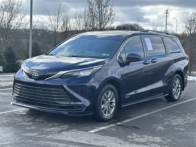 Thumbnail: 2021 Toyota Sienna - 1