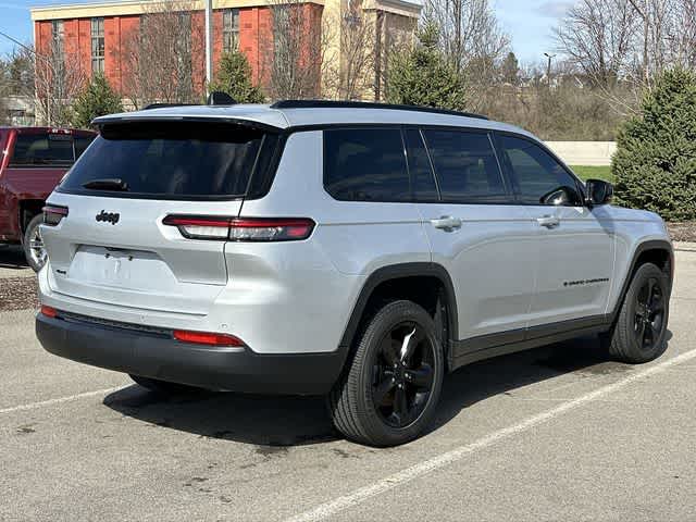 Thumbnail: 2023 Jeep Grand Cherokee - 37