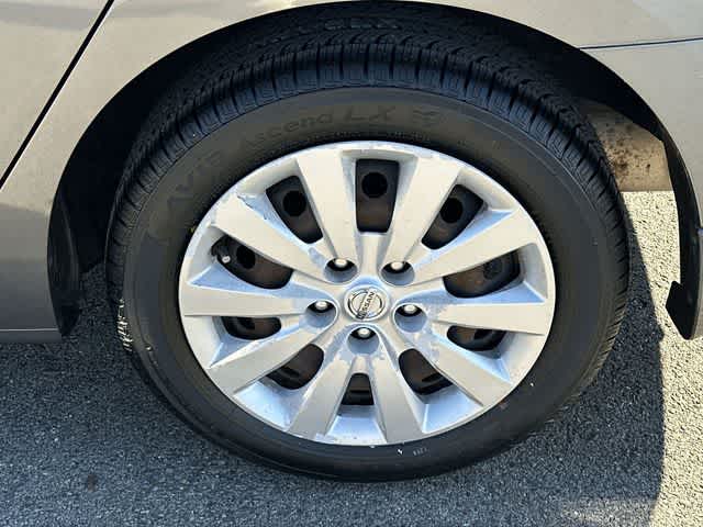Thumbnail: 2018 Nissan Sentra - 5