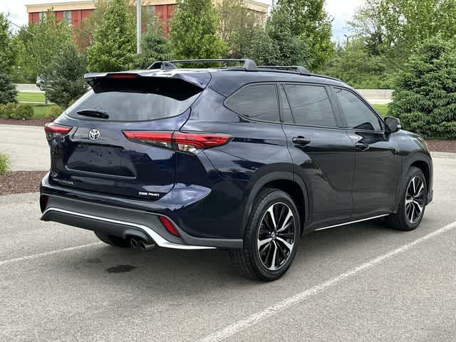 Thumbnail: 2022 Toyota Highlander - 36