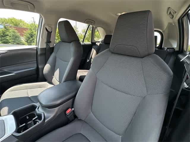 2024 Toyota RAV4 LE 14
