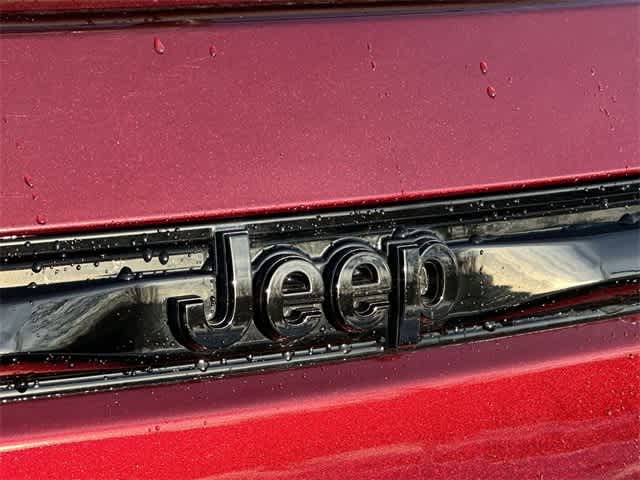 Thumbnail: 2023 Jeep Grand Cherokee - 28