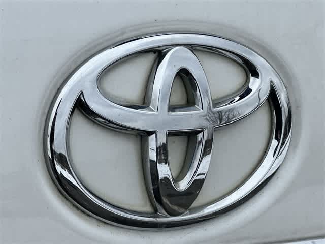 Thumbnail: 2012 Toyota Highlander - 14