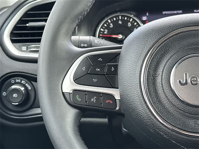 Thumbnail: 2021 Jeep Renegade - 8