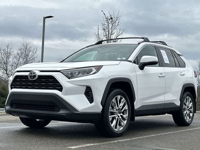 Thumbnail: 2019 Toyota RAV4 - 28