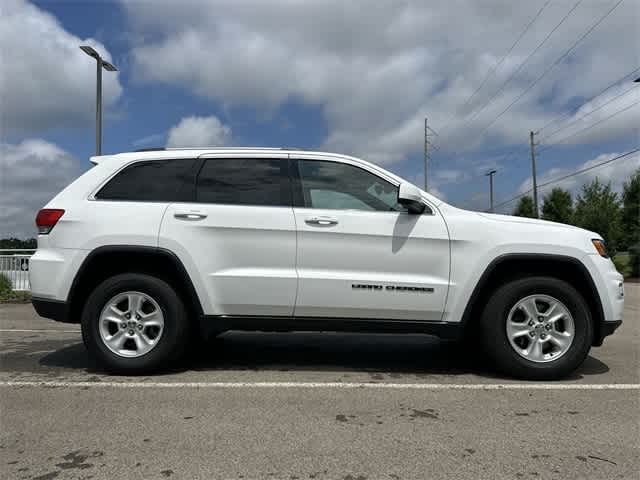 Thumbnail: 2017 Jeep Grand Cherokee - 3