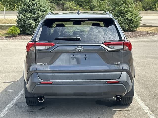 Thumbnail: 2019 Toyota RAV4 - 4