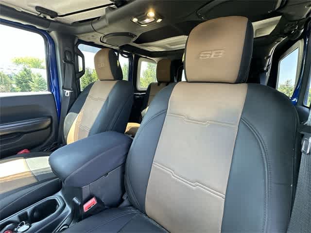 Thumbnail: 2019 Jeep Wrangler - 16