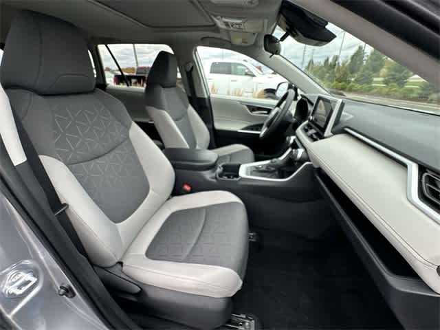 Thumbnail: 2025 Toyota RAV4 - 20