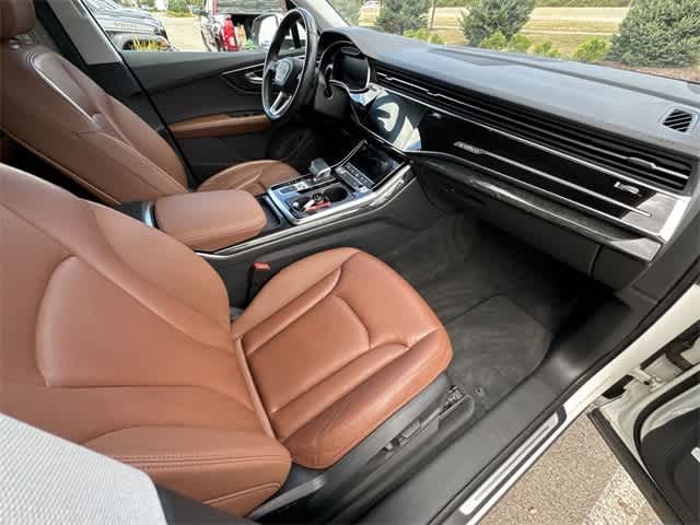Thumbnail: 2020 Audi Q7 - 23