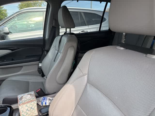 Thumbnail: 2018 Honda Pilot - 7