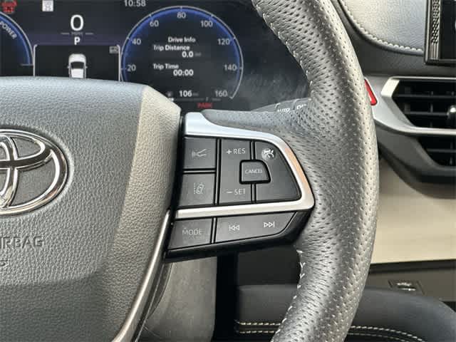 Thumbnail: 2025 Toyota Sienna - 11