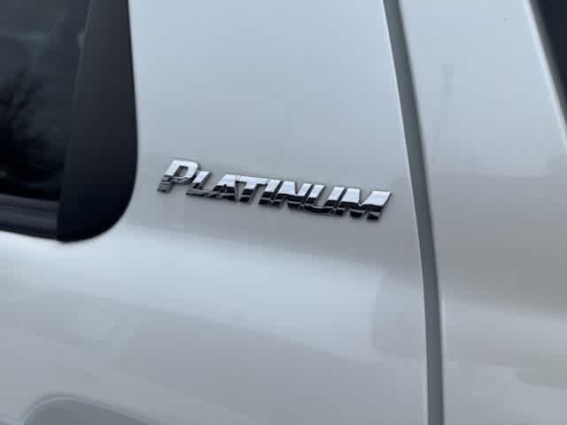 Thumbnail: 2017 Toyota Sequoia - 5