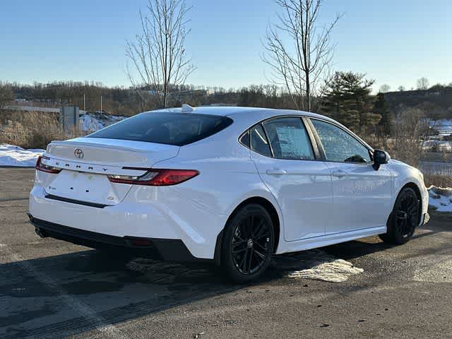 Thumbnail: 2025 Toyota Camry - 31