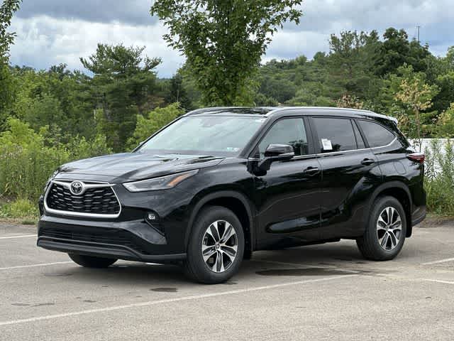 Thumbnail: 2024 Toyota Highlander - 1