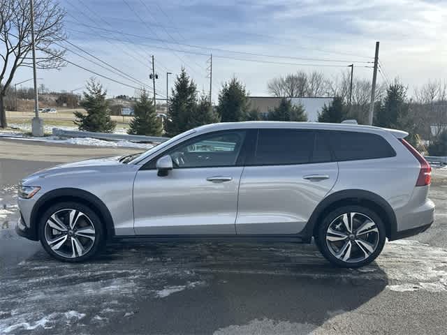 Thumbnail: 2025 Volvo S60 - 2