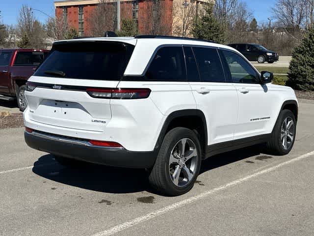 Thumbnail: 2023 Jeep Grand Cherokee - 32
