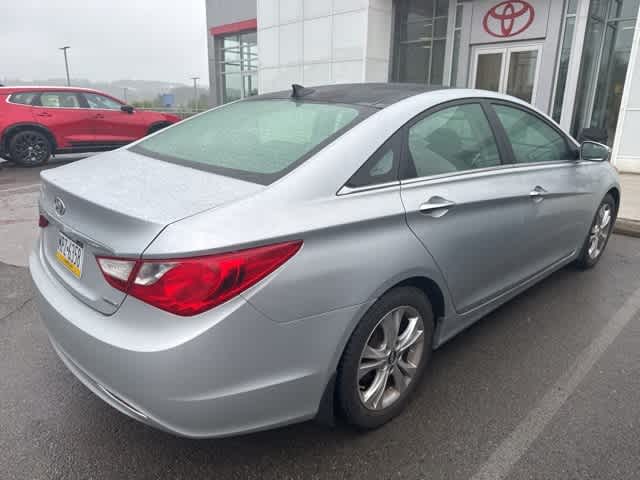 Thumbnail: 2012 Hyundai Sonata - 3