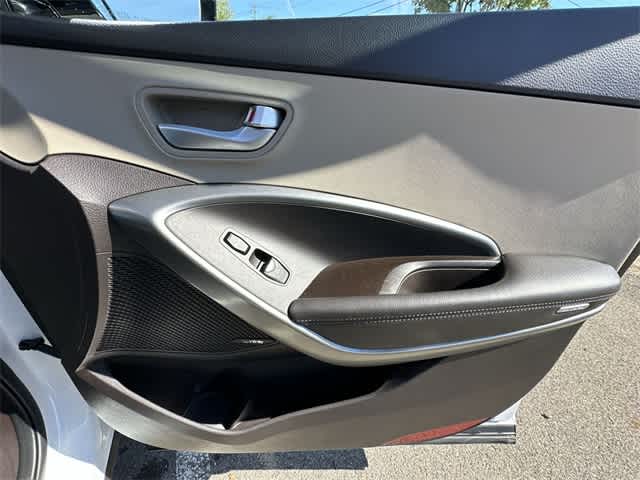 Thumbnail: 2018 Hyundai Santa Fe - 23