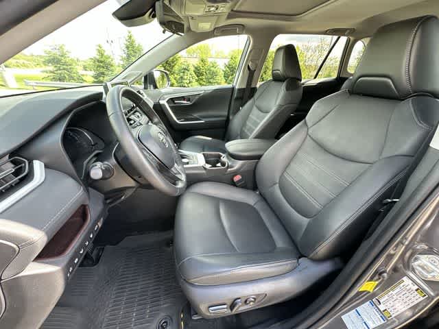 Thumbnail: 2021 Toyota RAV4 - 18